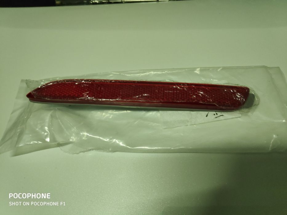 Toyota Aygo Farolim Refletor esquerdo do pára choques traseiro 2014>