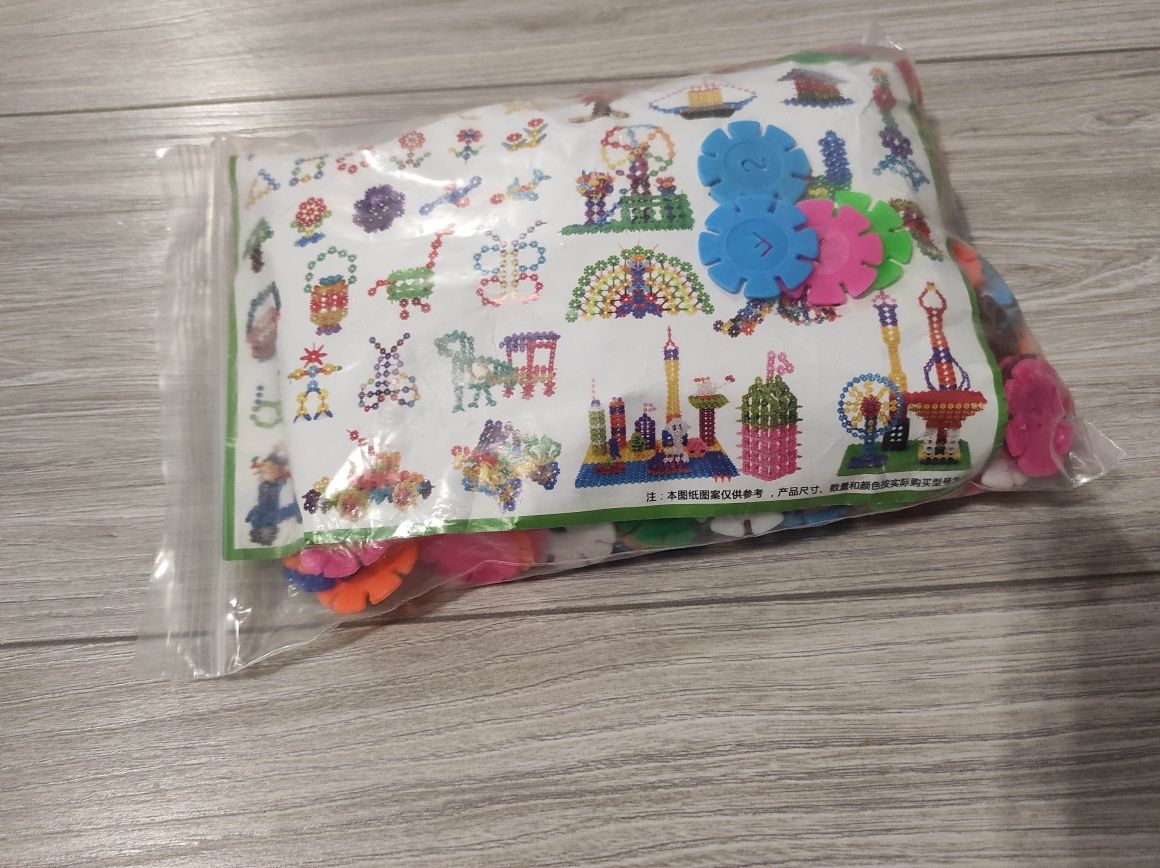 Klocki konstrukcyjne edukacyjne dla dzieci, nieużywane