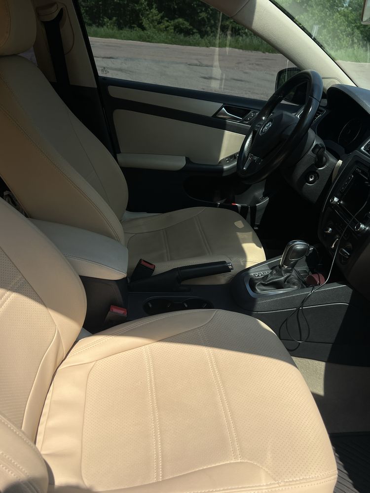 Jetta 2.5 2011 рік