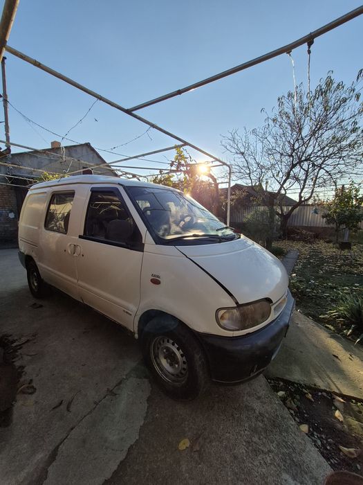 Продам бусик Nissan Vanette
