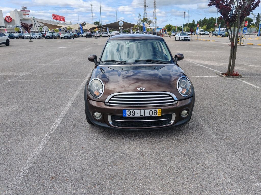 Mini Cooper D 1.6 120CV