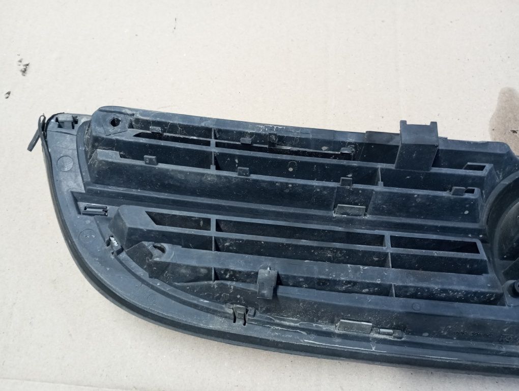 Решітка радіатора Опель Зафіра А Zafira A
