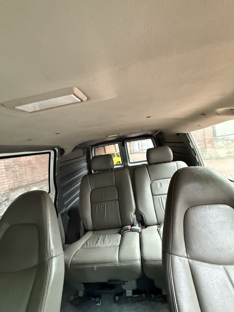 минивен бус Astro van Chevrolet 2004 газ/бенз