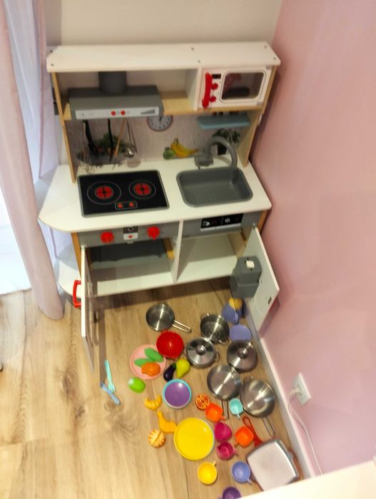 Cozinha de criança e acessórios