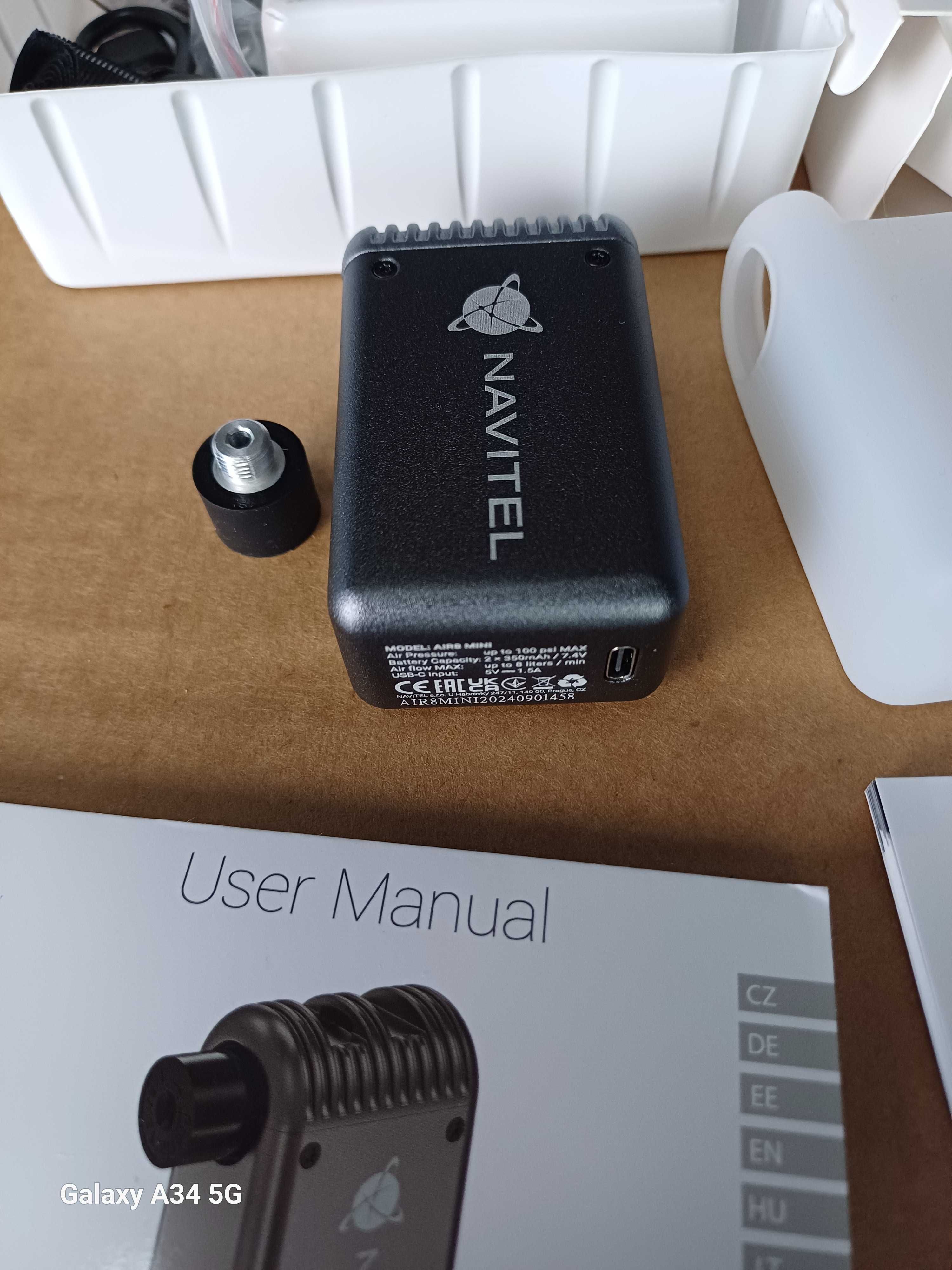 AIR 8MINI kompresor  Navitel  nowy