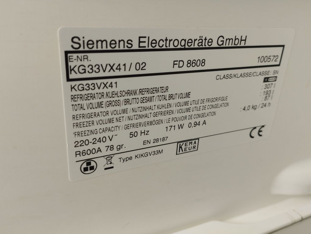 Холодильник з морозилкою  Siemens Нержавійка