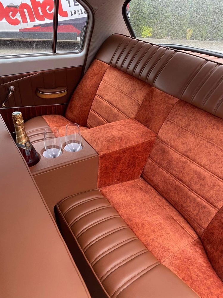 Wołga Lincoln auto samochód do ślubu wesele retro wedding klasyk