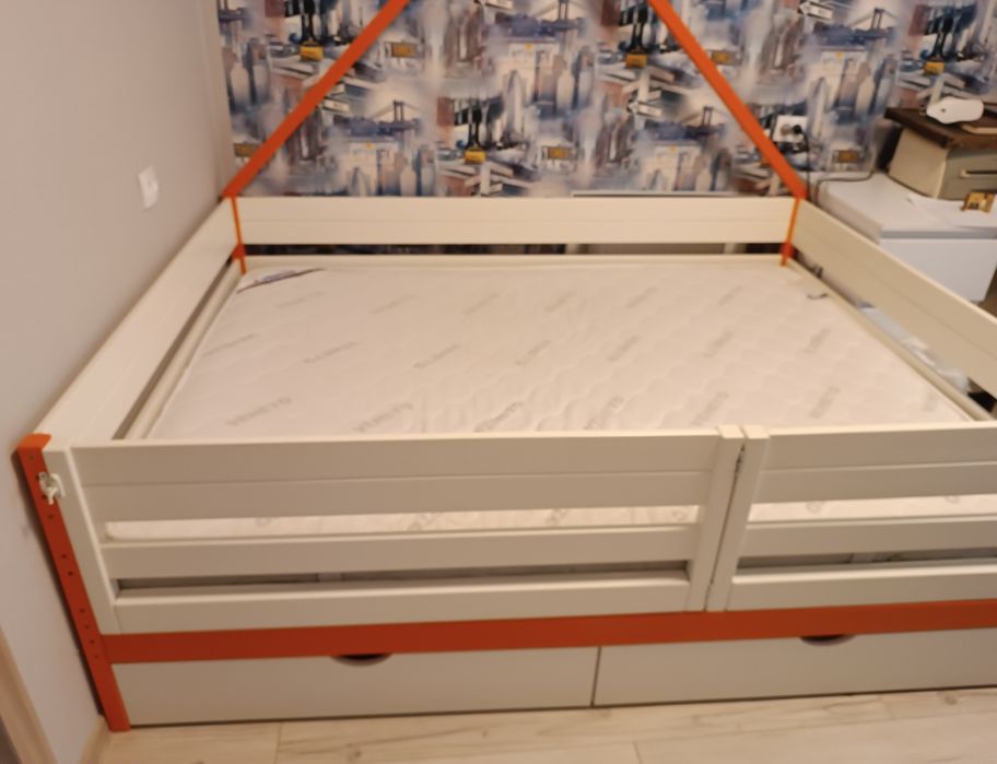 Ліжко дерев'яне 140*190