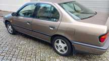 Carro marca Nissan Primera