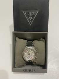 Часы наручные GUESS