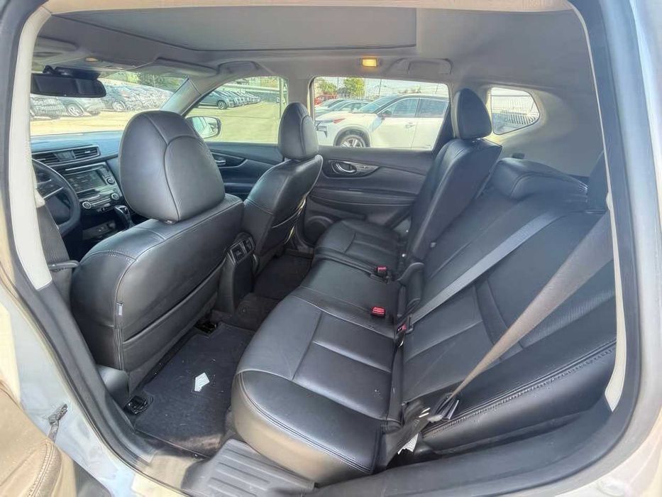 Nissan Rogue SL      2019