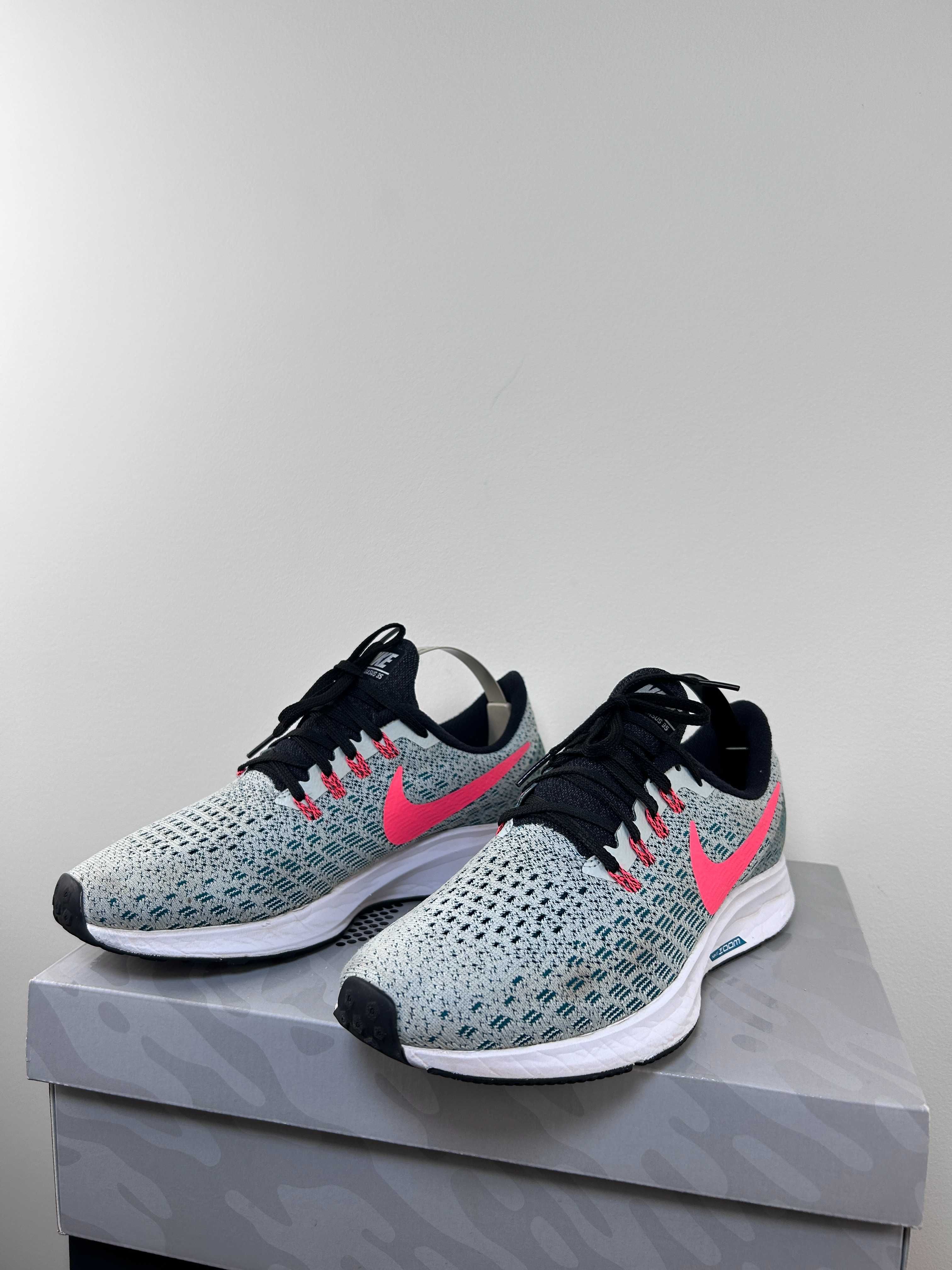 Nike Air Zoom Pegasus 35 - US 7 / EUR 38