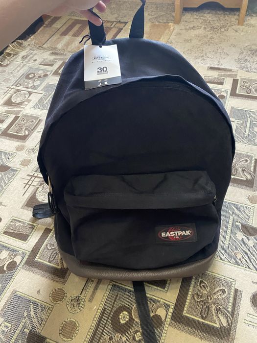 Рюкзак Eastpak с биркой