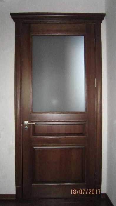 ПРОДАМ ДВЕРІ дерев'яні з коробкою