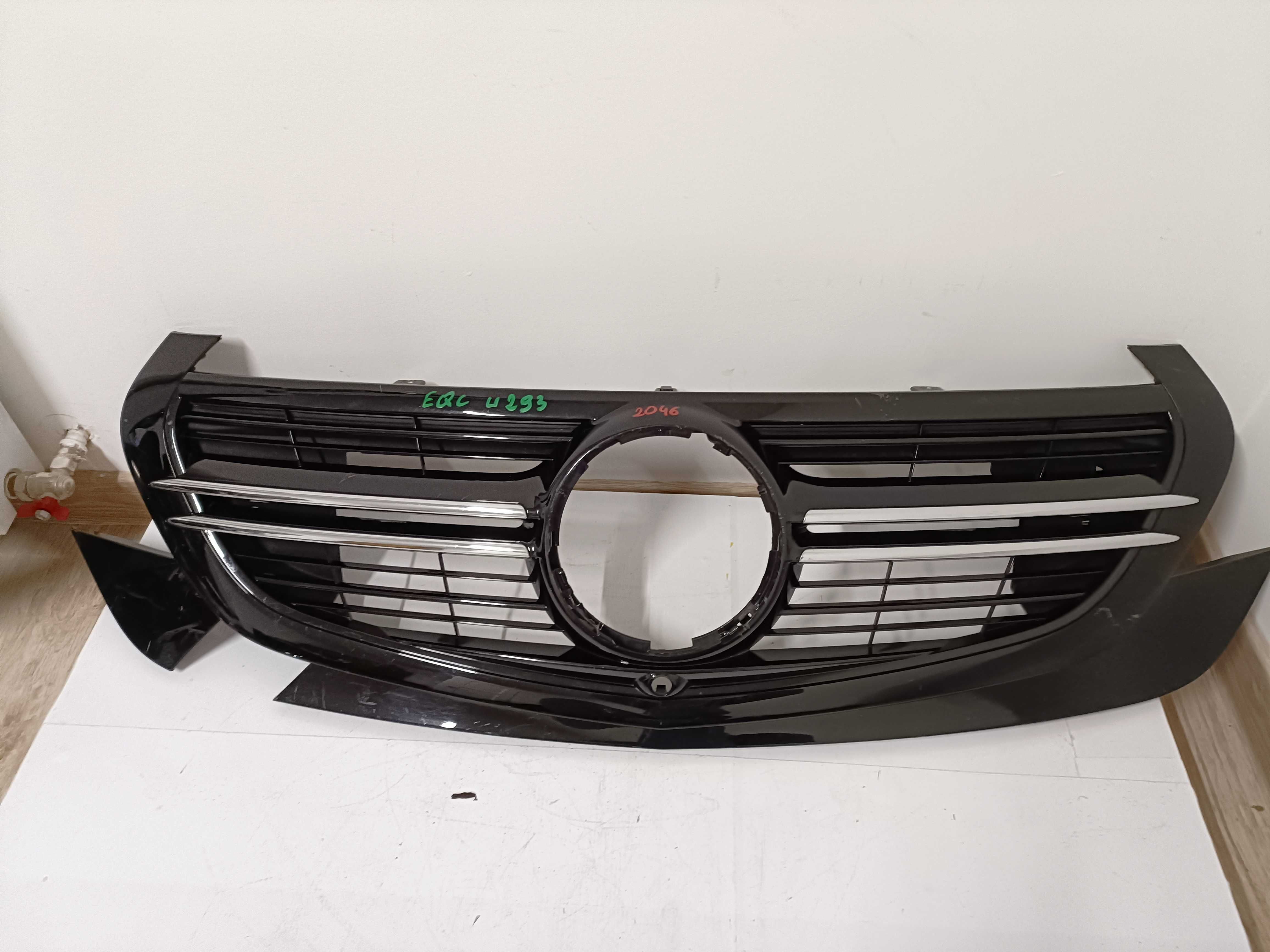 Mercedes EQC W293 Atrapa grill zderzaka