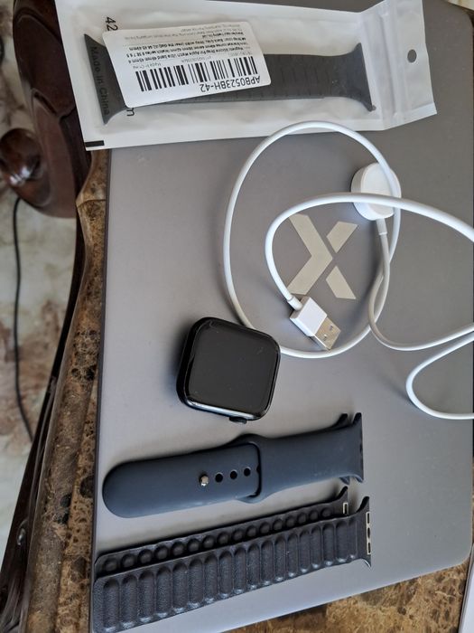 Apple watch 8 LTE, 45 mm