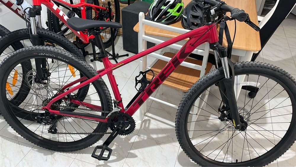 Bicicleta pouco usada, em muito bom estado