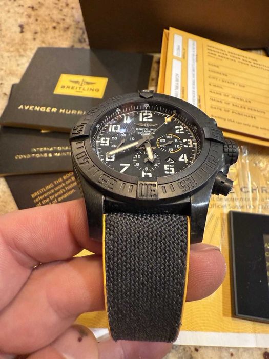 Breitling Avenger XB1210