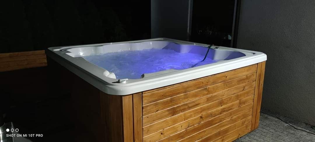 Jacuzzi COMFORT Piec ze stali nierdzewnej opalany drewnem balia bania