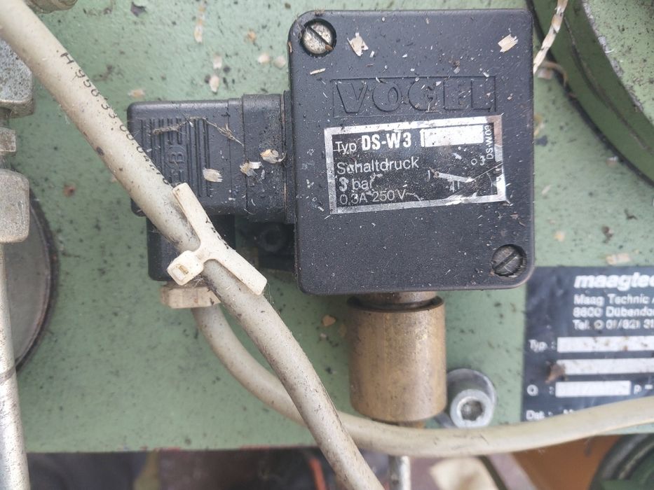 Agregat hydrauliczny Maagtechnic – z pompą, silnikiem i rozdzielaczem