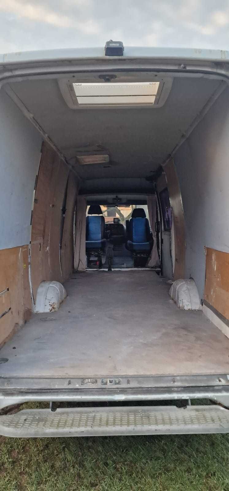 Iveco 35S13 MAX Kamper 03r 2,8 JTD 125KM 209tyś obrotowe fotele