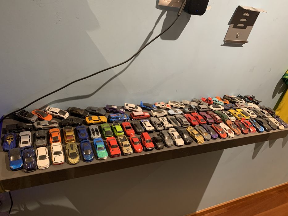 Carrinhos Hotwheels/Siku 1/64