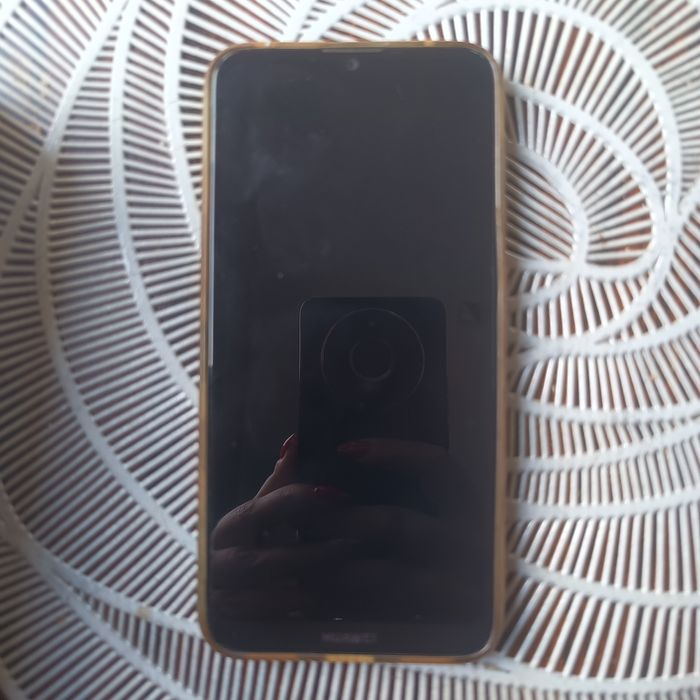 Huawei y7 2019. .