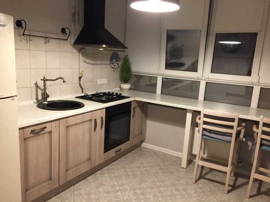 Продаж 2-кімн. квартири по вул. Дмитрівська, Центр