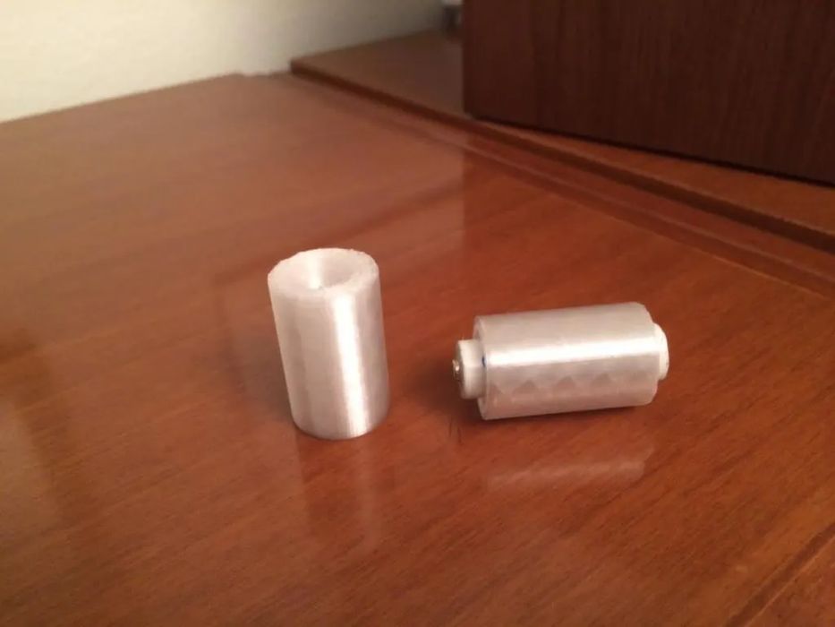 Adaptador de Pilhas AA para C (Meia Torcha)