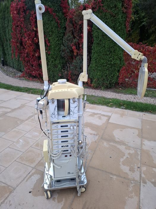 Fotel kosmetyczny. Kombajn