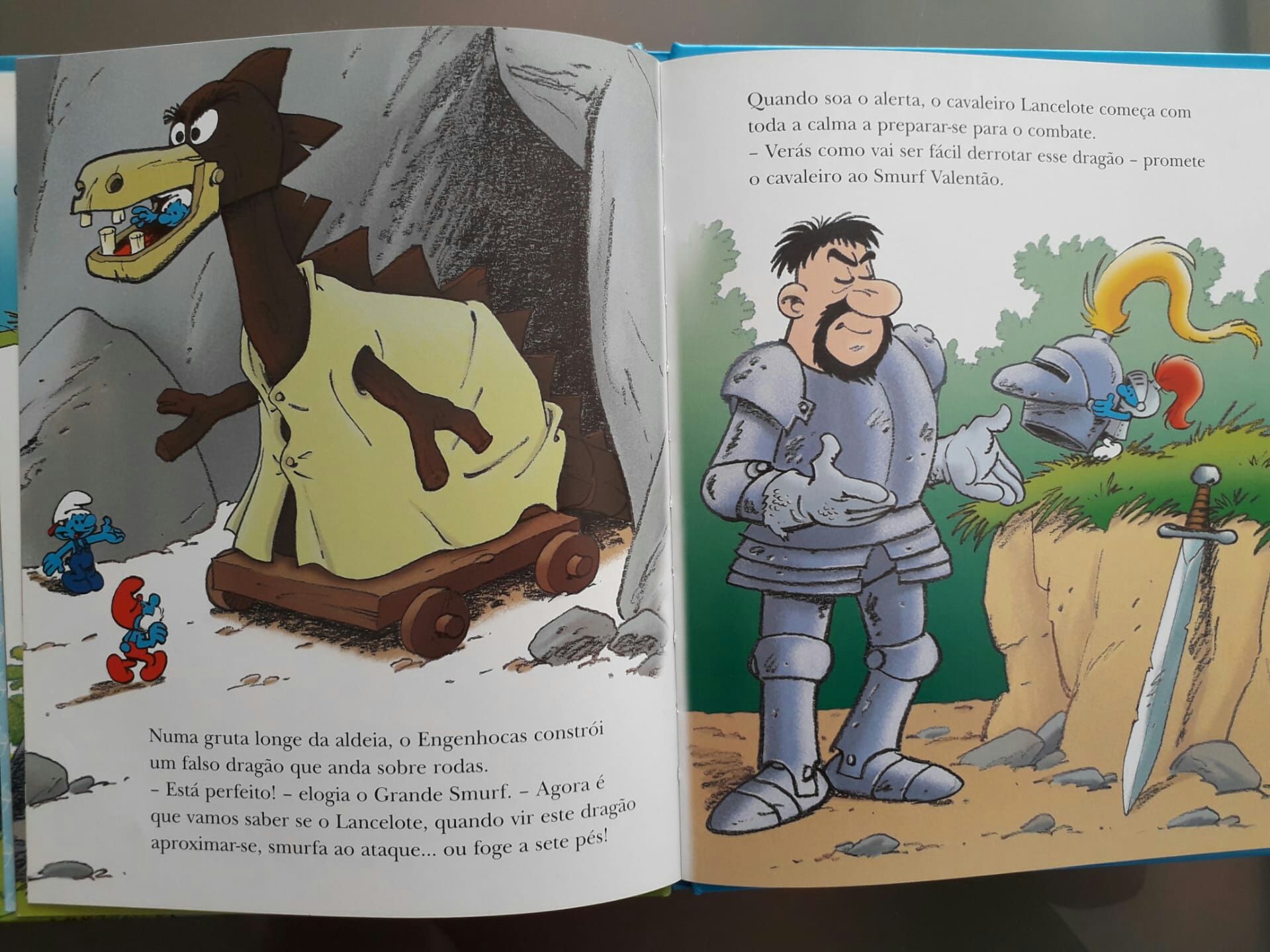 Livro " O Smurf Cavaleiro "