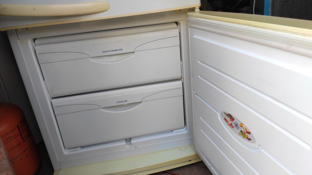 Продам холодильник Атлант, б/к .Стан збережений,хороший працюєл добре