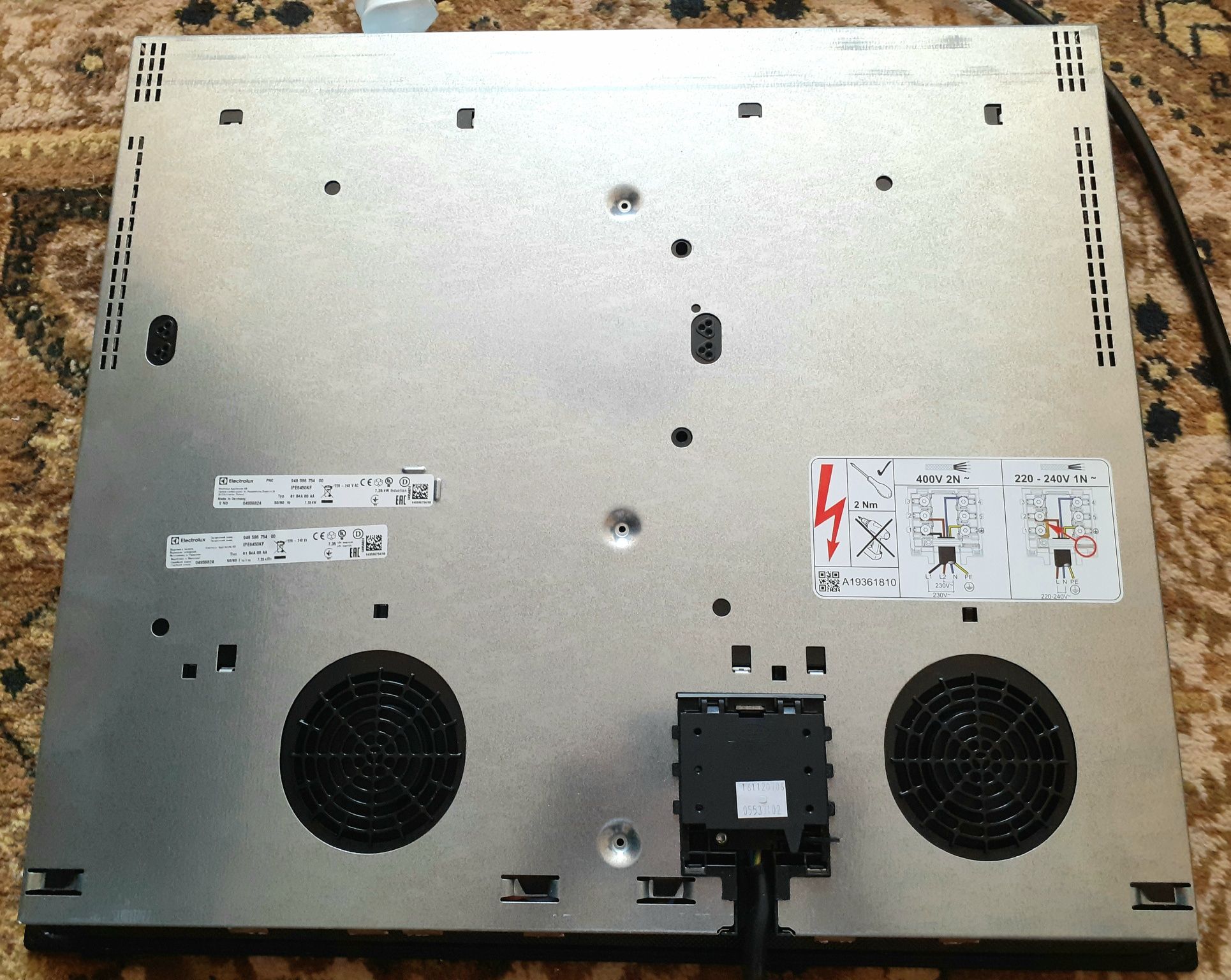 Индукционная варочная панель Electrolux IPE6450KF