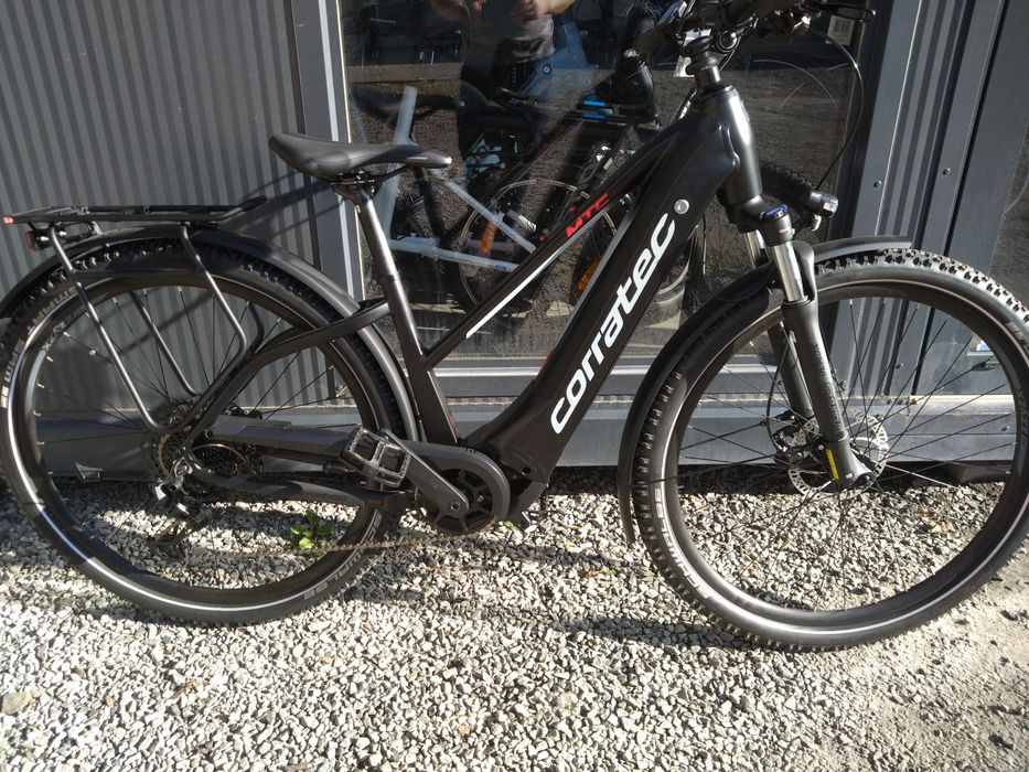 Rower elektryczny Bosch SUV grube opony niska rama