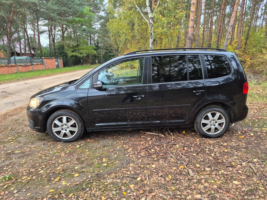 Touran 2.0 140km. 7 osobowy z Niemiec