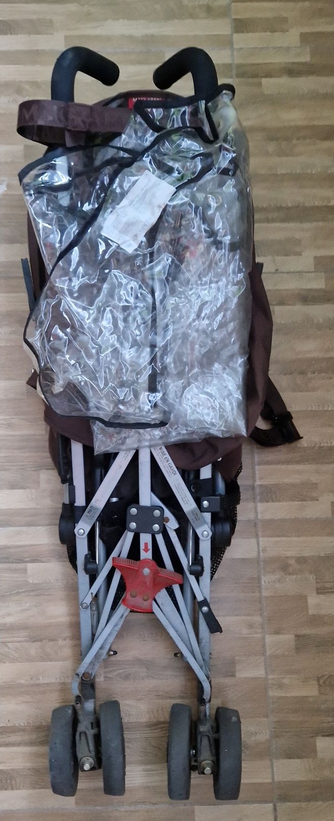 Wózek spacerówka typu parasolka MacLaren