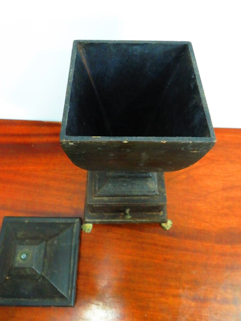 Caixa para café em madeira.