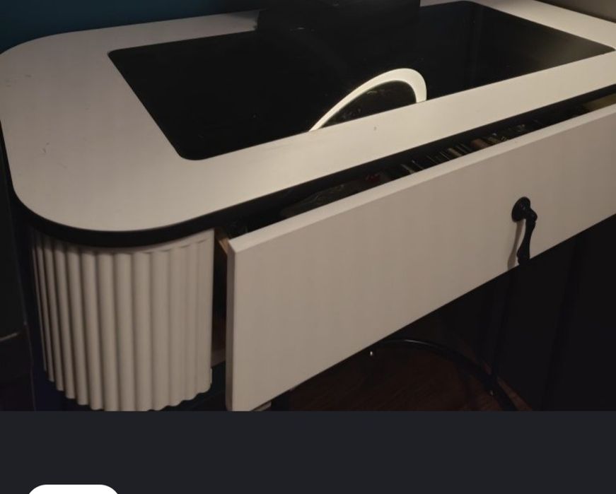 Blat do toaletki z szybą i szufladą