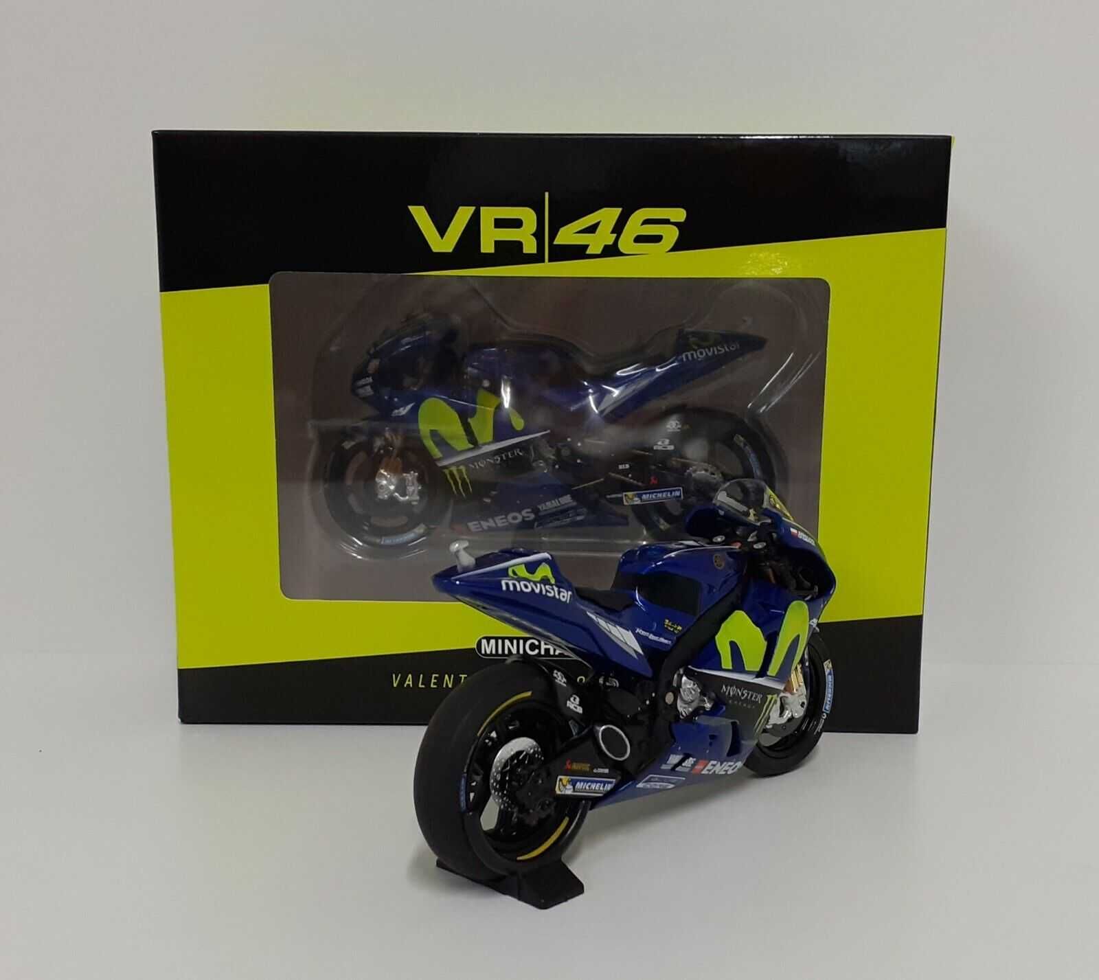 Miniatura 1:18 -Valentino Rossi Yamaha YZR-M1 #46 - Winner MotoGP