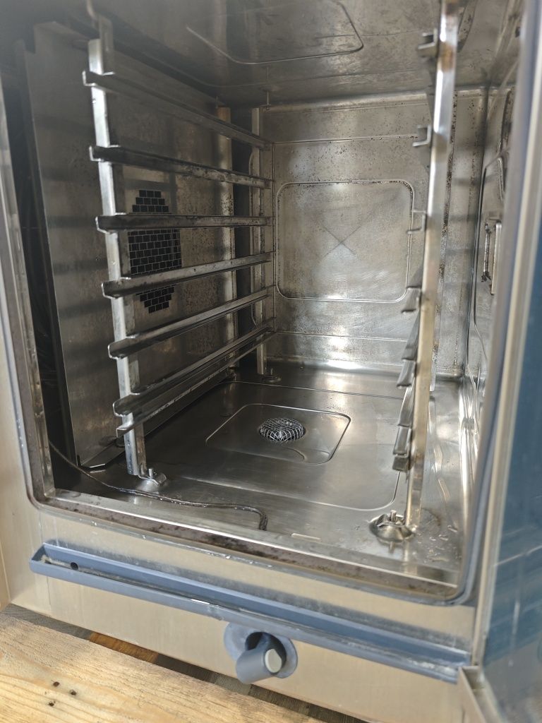 Пароконвектомат 6 рівнів Rational CM 61