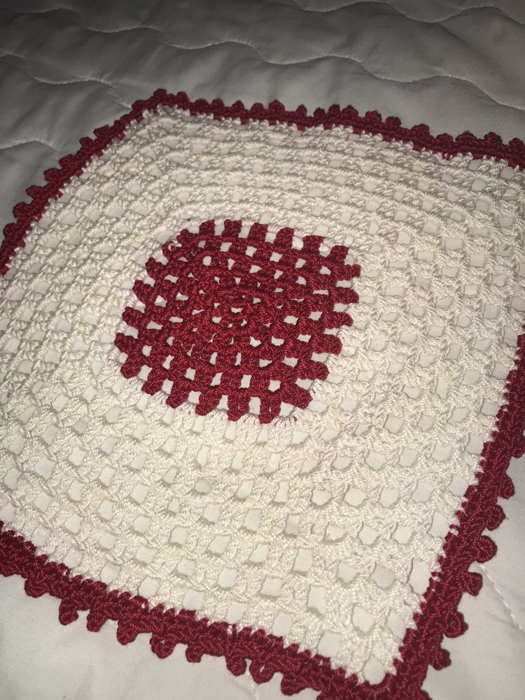 pano naperon de crochet feito a mao