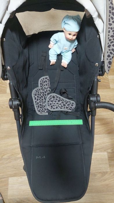 Продам прогулочную коляску Mast M4 черный цвет ( расцветка леопард)