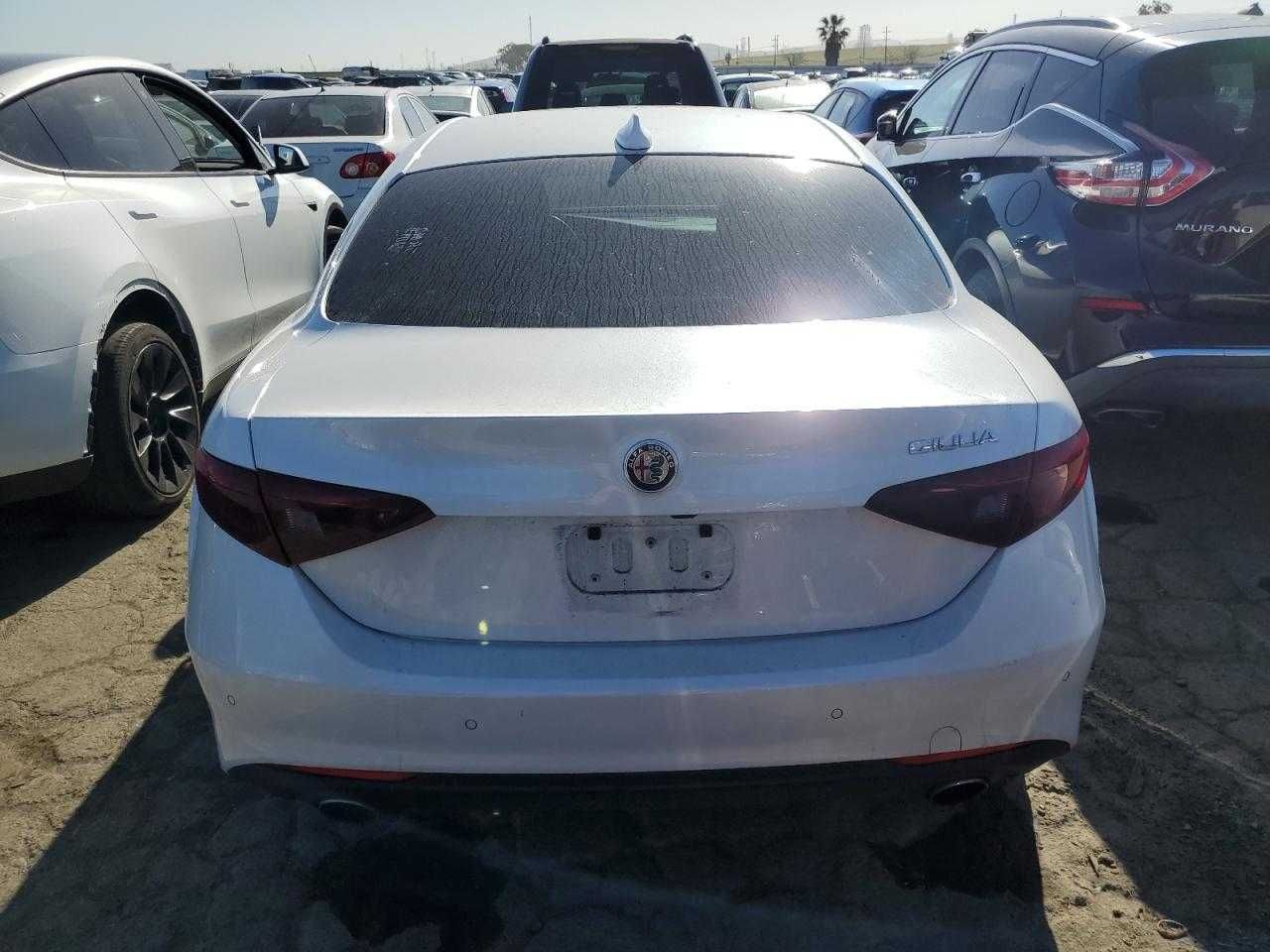 2017 Alfa Romeo Giulia Ti