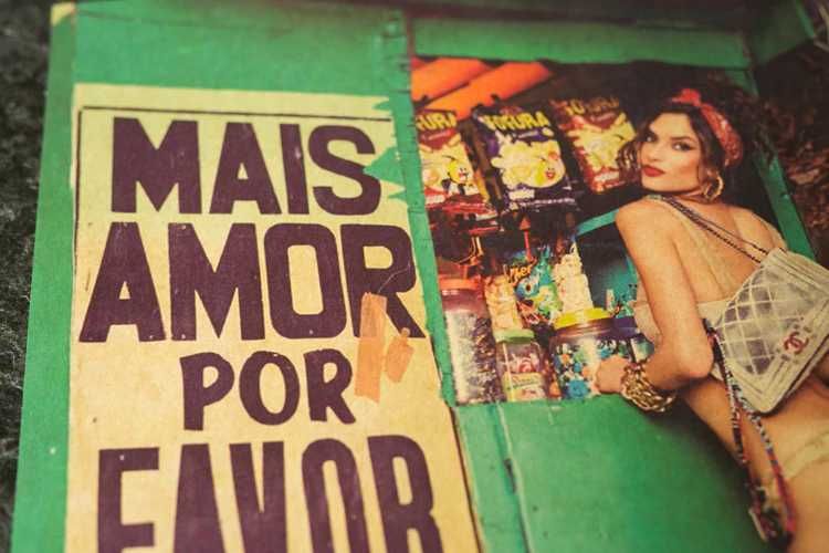 Плакат постер на крафтовой бумаге сексуальная испанская девушка