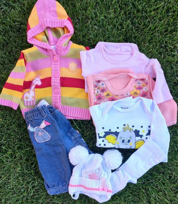 Комплекты одежды на девочку 0-3 месяца