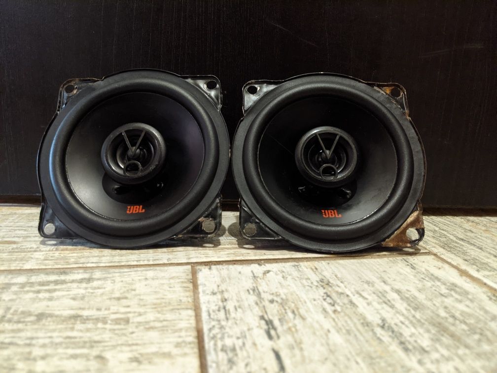 JBL Stage2 524, 13-е динамики в авто.