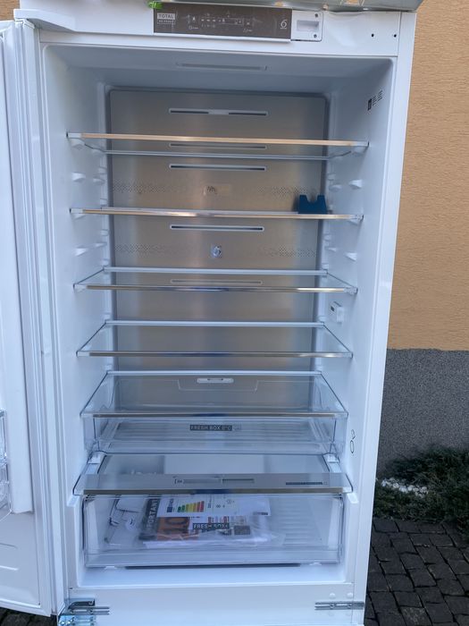 Холодильник з морозильною камерою Whirlpool WH SP70 T122