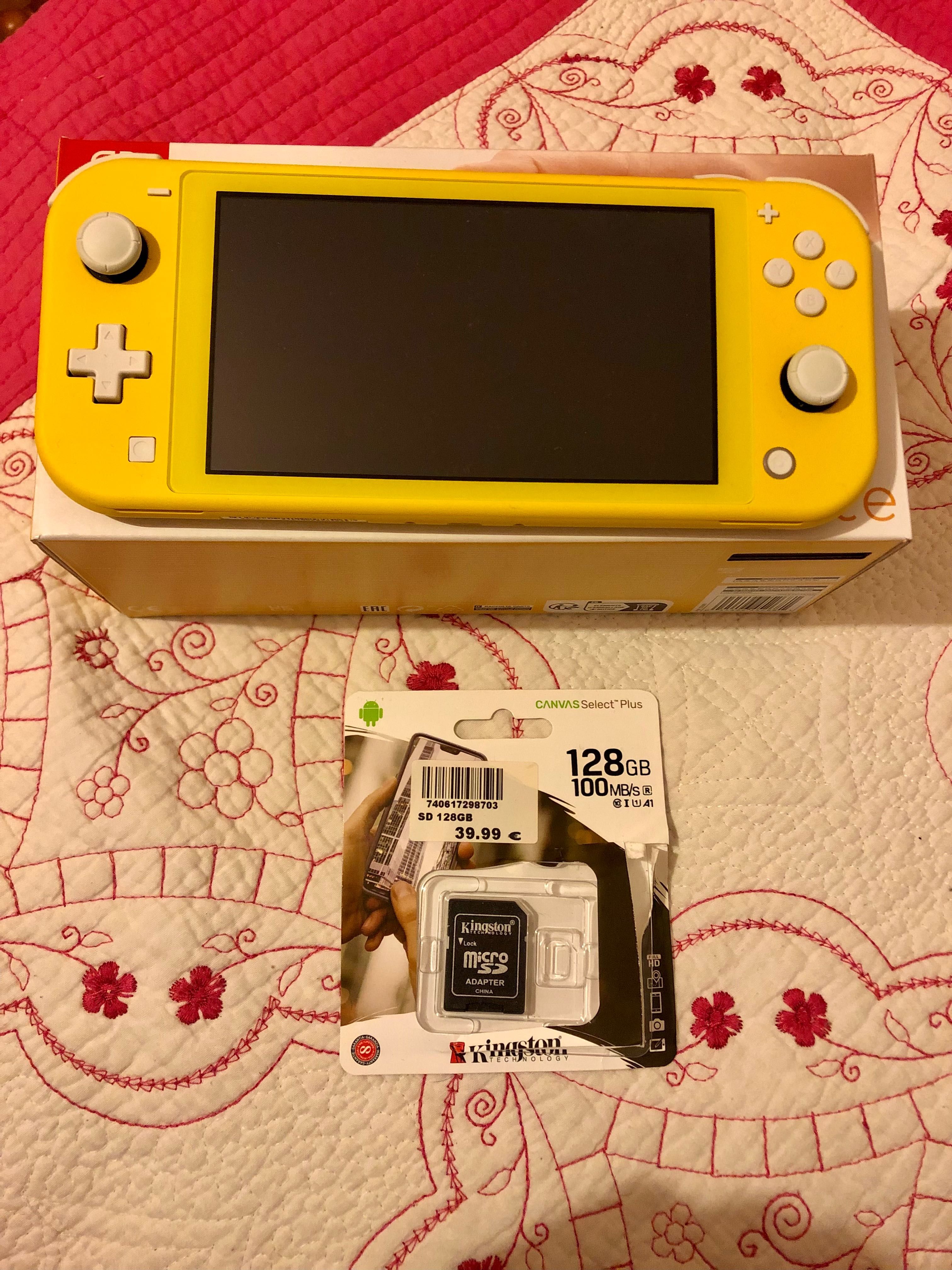 Nintendo Switch Lite + Micro SD 128 GB