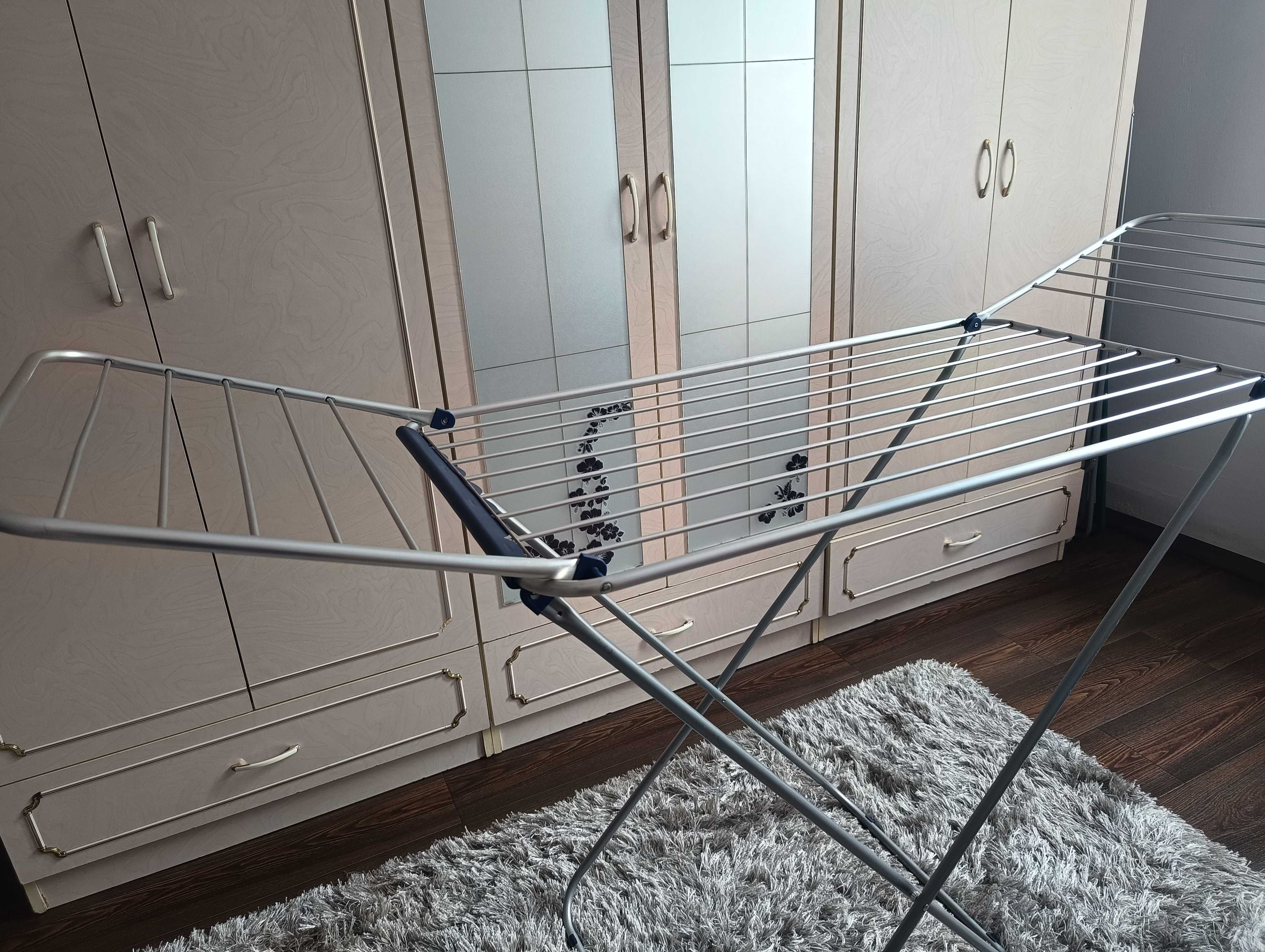 Suszarka na pranie do ubrań stojaca rozkładana