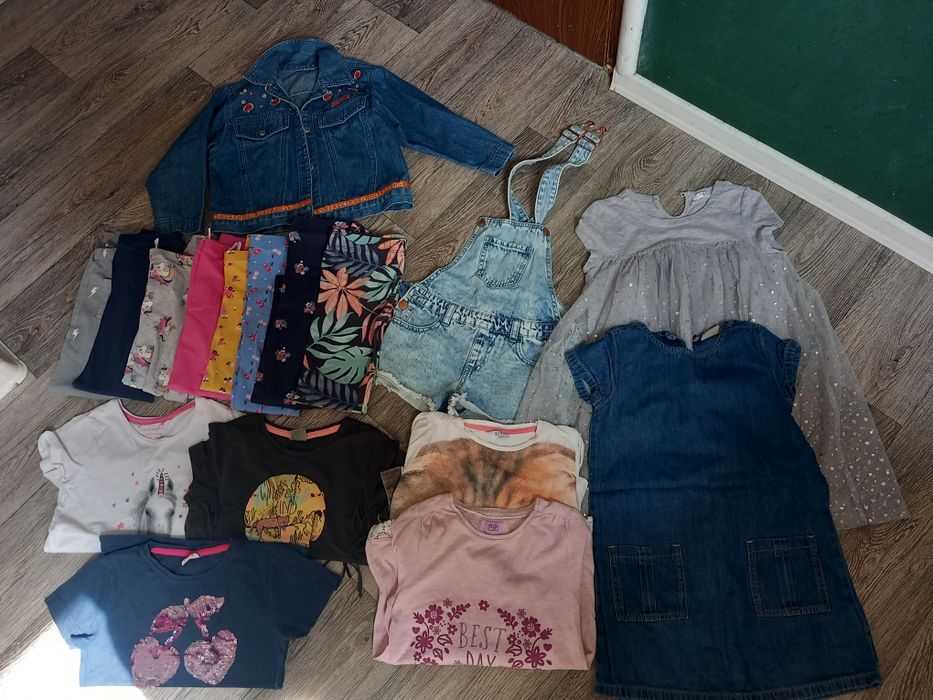 Zestaw ubranek rozmiar 116-122